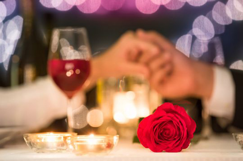 Romantic e dinner for two