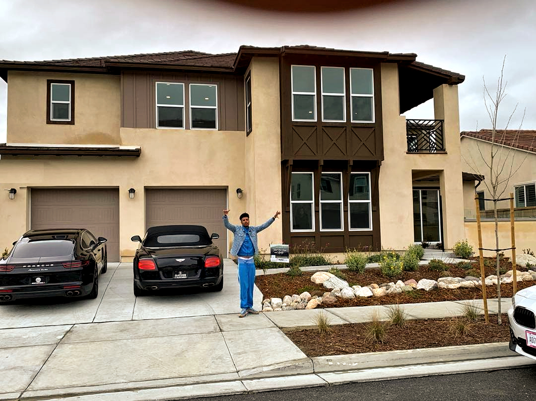 BlueFace poses in front of his new million-dollar California Home Which Costs $10k Taxes Yearly