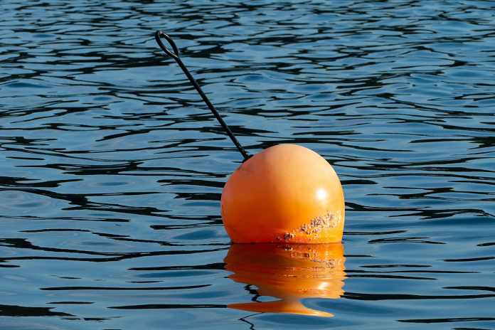 Sailor Survived In The Pacific Ocean For 14 Hours By Holding On a Buoy